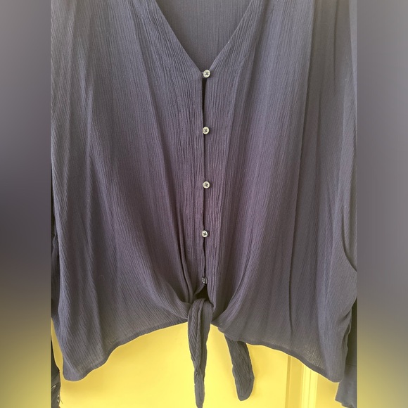 Express Shirt - Picture 3 of 5